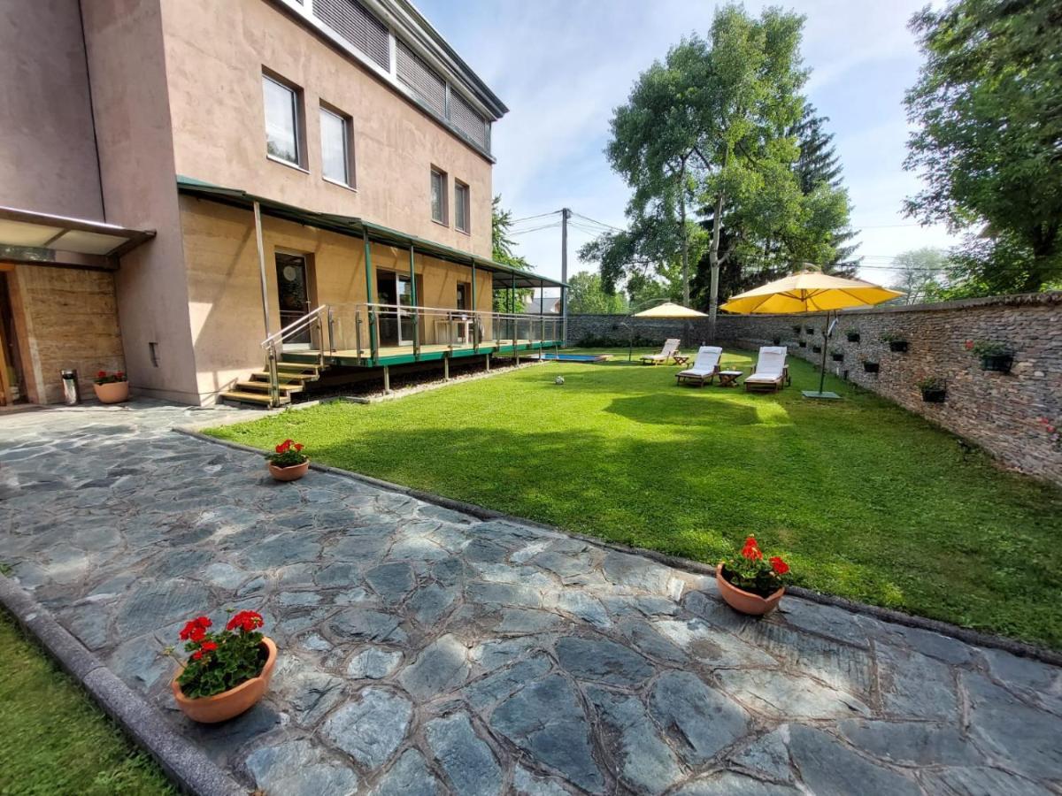 Hotel Brass- Free Parking Sarajevo Exteriör bild